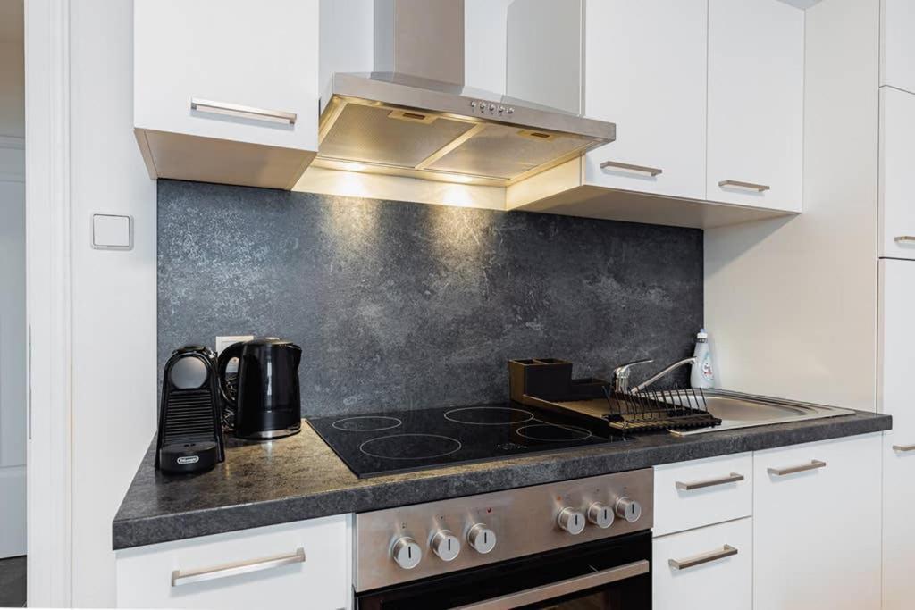 Apartamento Newly-renovated, In The Heart Of
